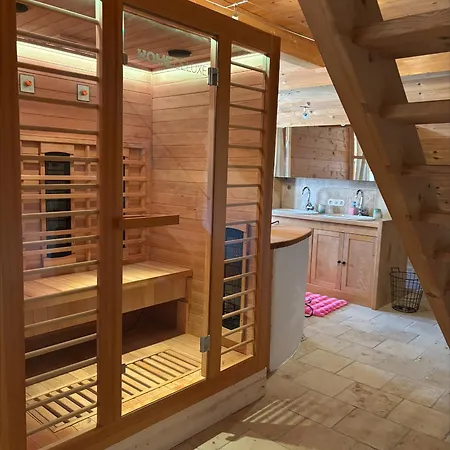 Neu! Glockenturm Der Schlosskapelle Von 1600 - Renaissance Trifft Auf Gegenwart Und Beschert Einen Kunterbunten Urlaub Fuer Ganze Familie Mitten Im Bayerischen Wald Holiday home *